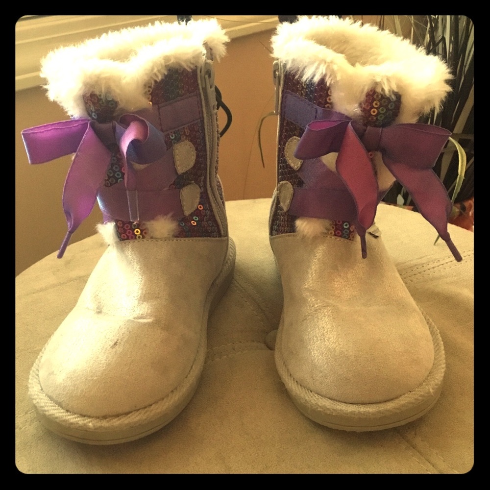 Disney’s Frozen by Stride Rite lined boots